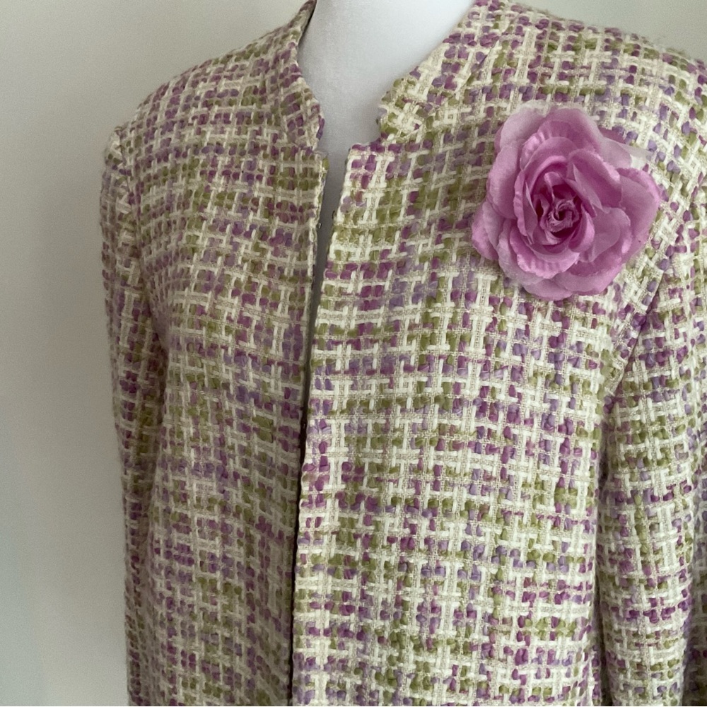 Romantic pastel blazer, pink lining